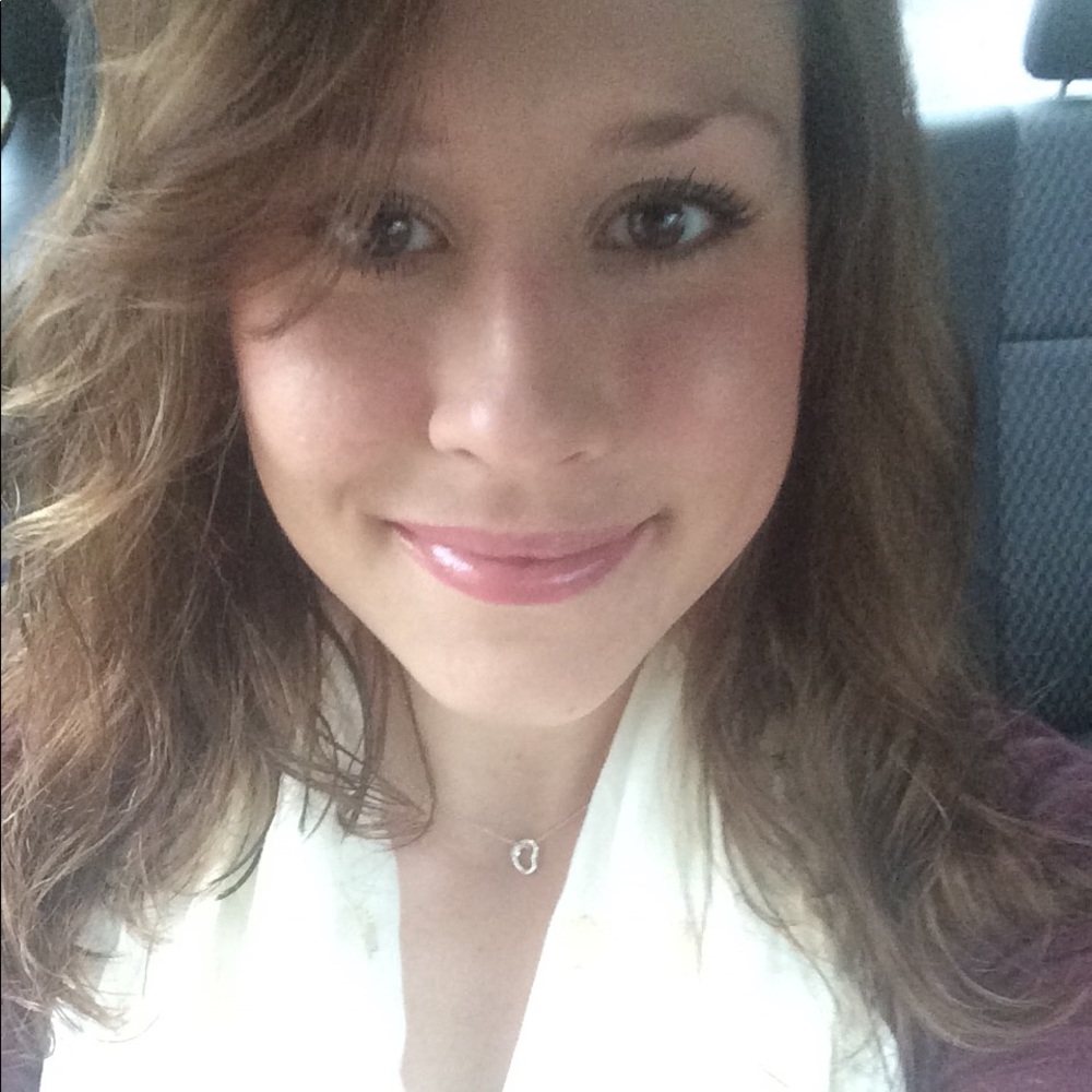 Meet your Posher, Nikki